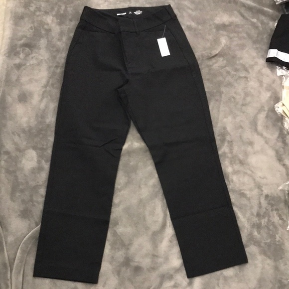 Old Navy Women's Straight Leg Black Pants - Picture 1 of 5